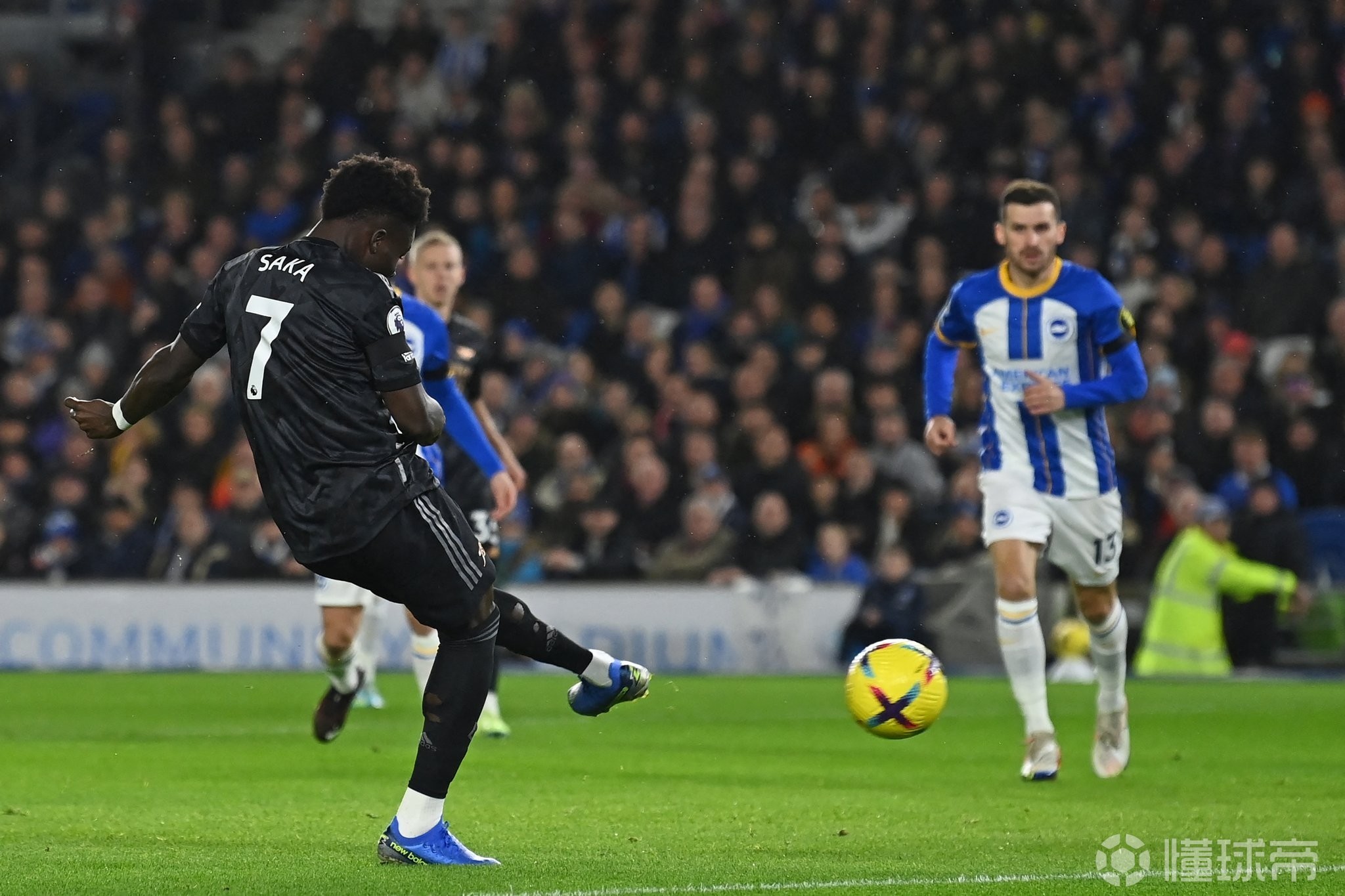 曼城错失良机，阿森纳93分钟扳平比分逆转曼城